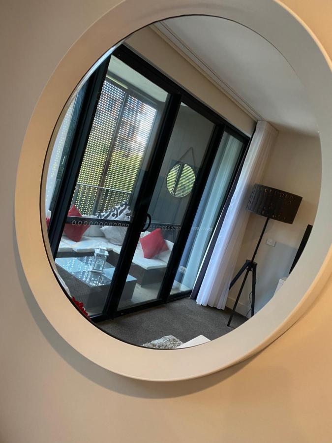 The Gallery Luxe 1 Bedroom Executive Apartment In The Heart Of Braddon Wine Secure Parking Wifi 캔버라 외부 사진