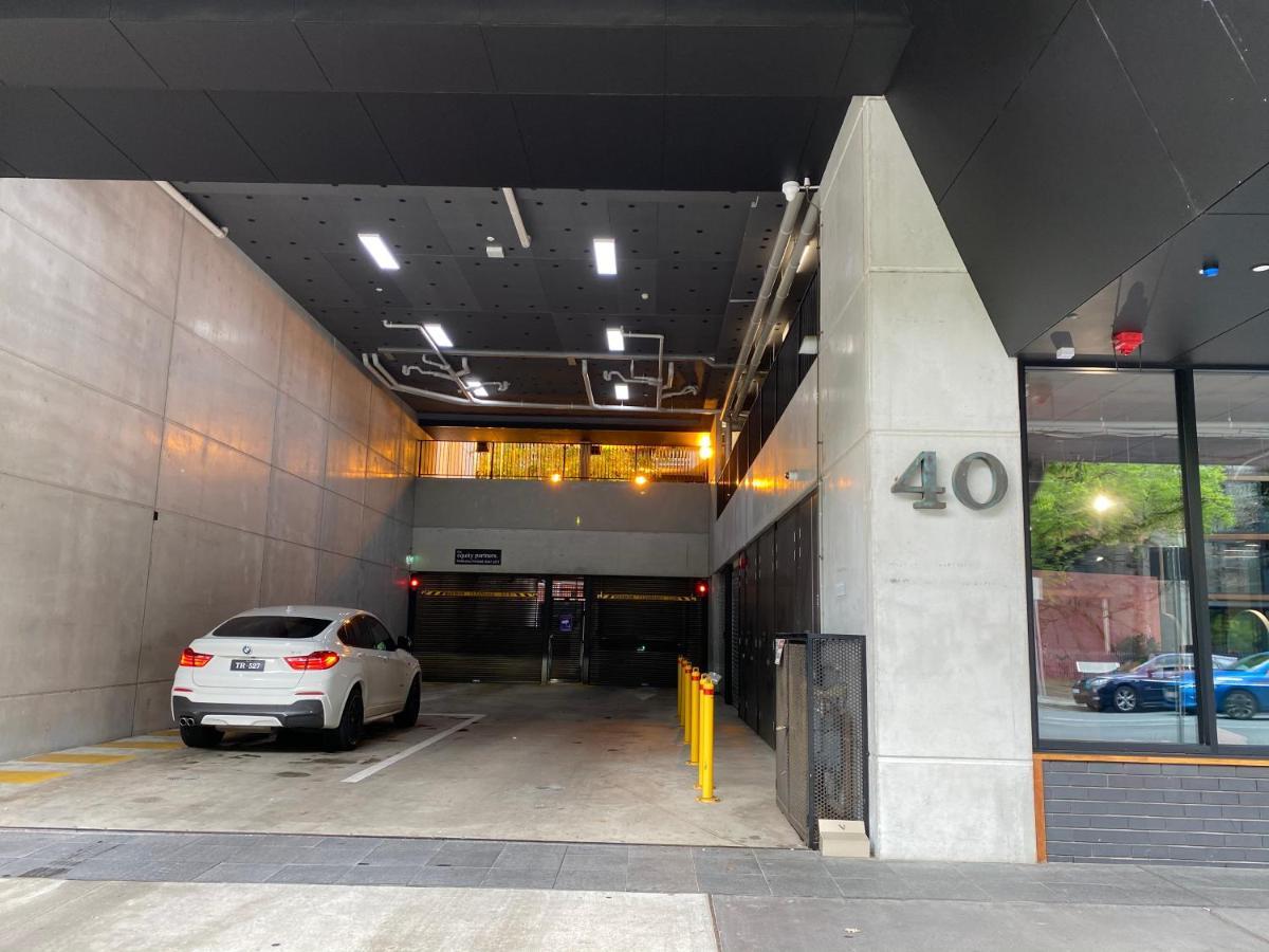 The Gallery Luxe 1 Bedroom Executive Apartment In The Heart Of Braddon Wine Secure Parking Wifi 캔버라 외부 사진