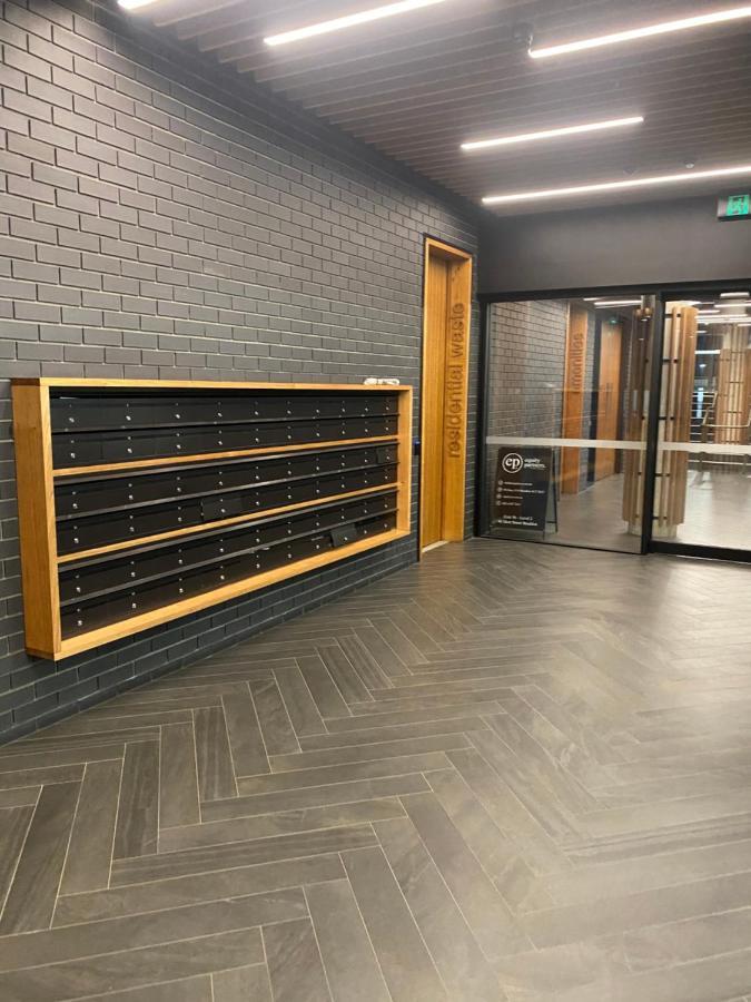 The Gallery Luxe 1 Bedroom Executive Apartment In The Heart Of Braddon Wine Secure Parking Wifi 캔버라 외부 사진