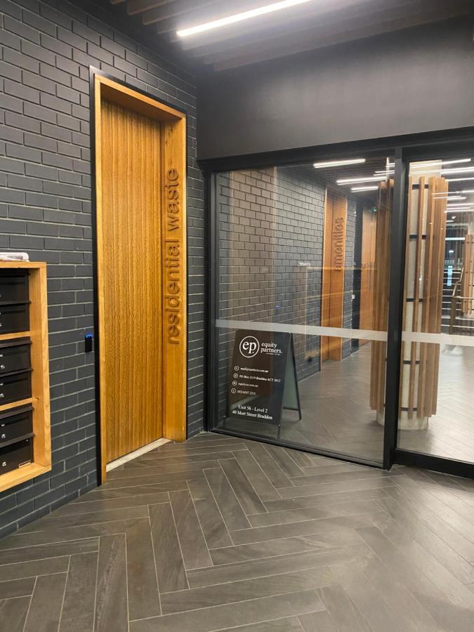 The Gallery Luxe 1 Bedroom Executive Apartment In The Heart Of Braddon Wine Secure Parking Wifi 캔버라 외부 사진