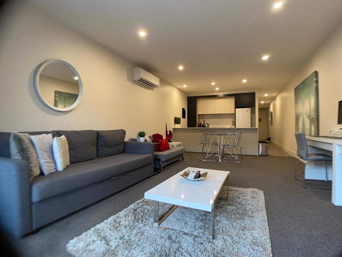 The Gallery Luxe 1 Bedroom Executive Apartment In The Heart Of Braddon Wine Secure Parking Wifi 캔버라 외부 사진