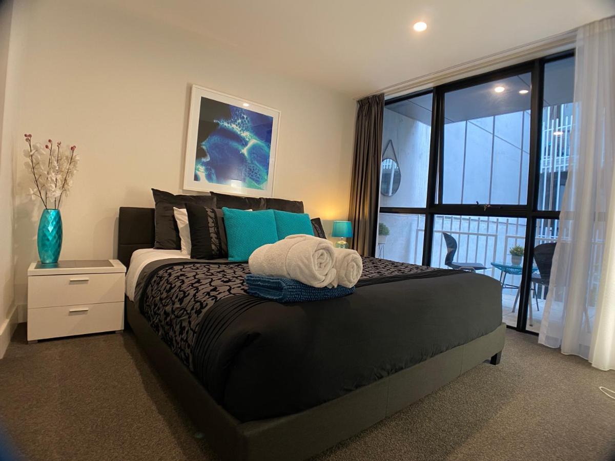 The Gallery Luxe 1 Bedroom Executive Apartment In The Heart Of Braddon Wine Secure Parking Wifi 캔버라 외부 사진